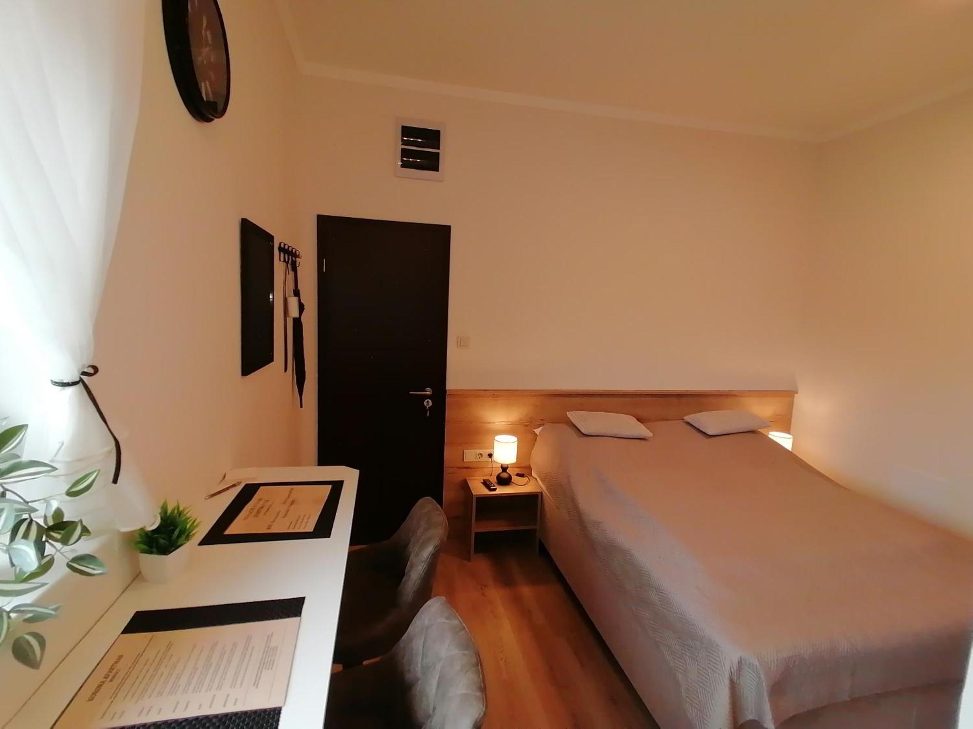 Mohacs Korona Apartman Exterior photo